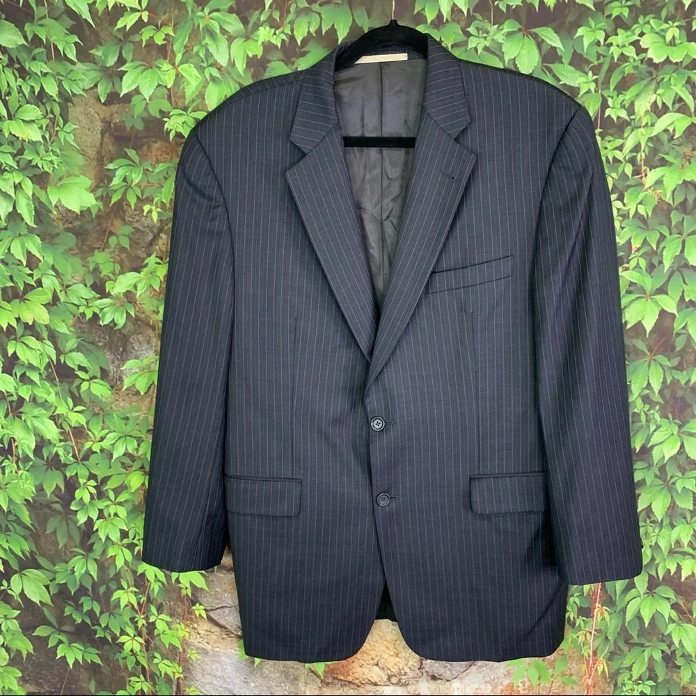 BURBERRY LONDON Classic Heritage Gray Pinstriped Wool Sports Jacket, 42R